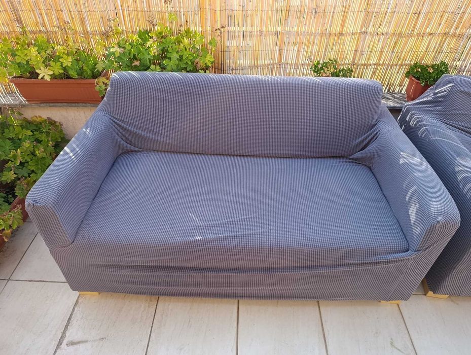 Комплект двуместни, разгъваеми дивани от IKEA