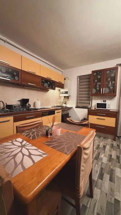 Apartament 2 camere 52 mp zona sesul de sus