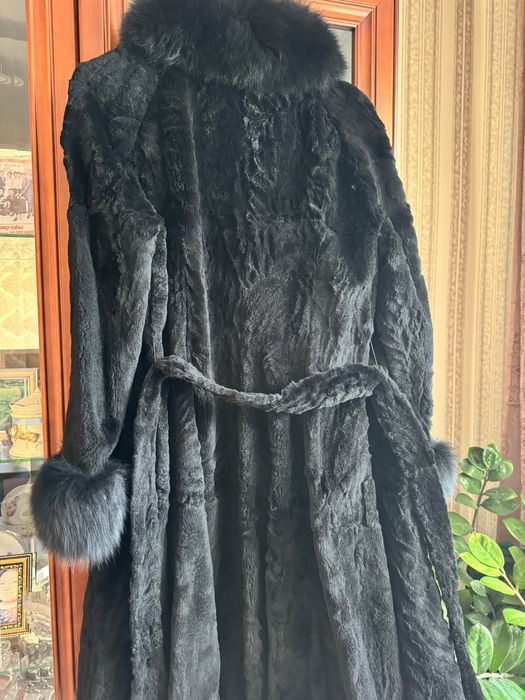 Продам красивую шубу