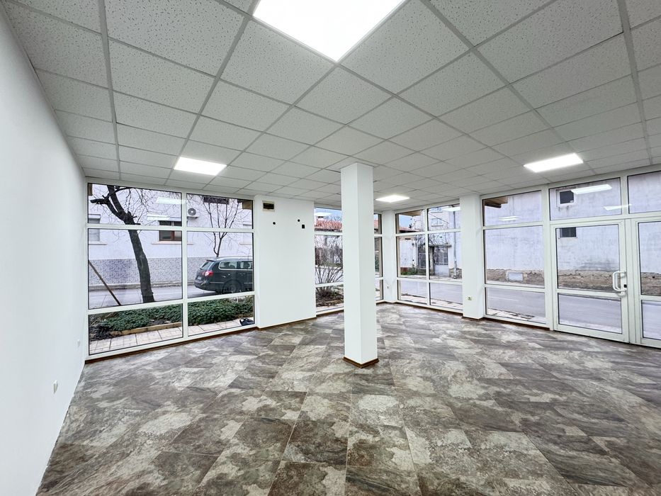 Продава търговско помещение в гр. Казанлък