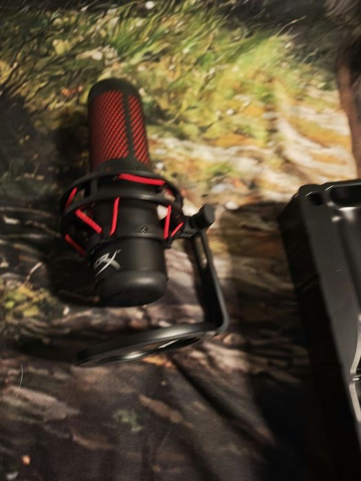 Микрофон HyperX QuadCast