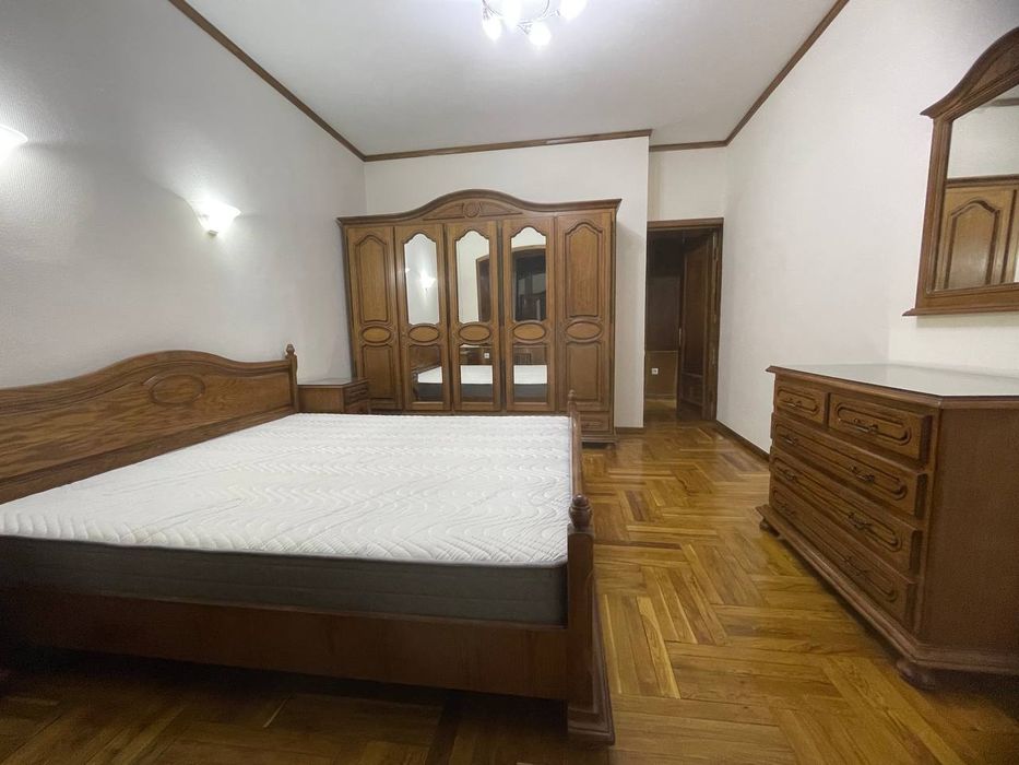 Метро Космонавтов 3/3/4  ЦУМ (Центр) аренда