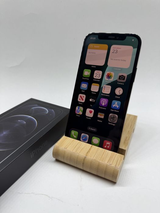 Apple iPhone 12 Pro black Neverlocked 90% battery