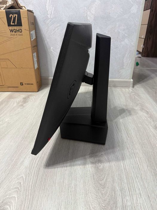 Монитор MSI G274QPF E2