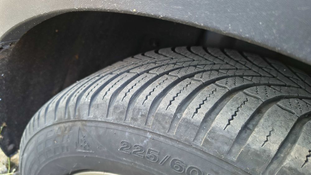 Всесезонни гуми Firestone 225/60R17 4бр. DOT 23