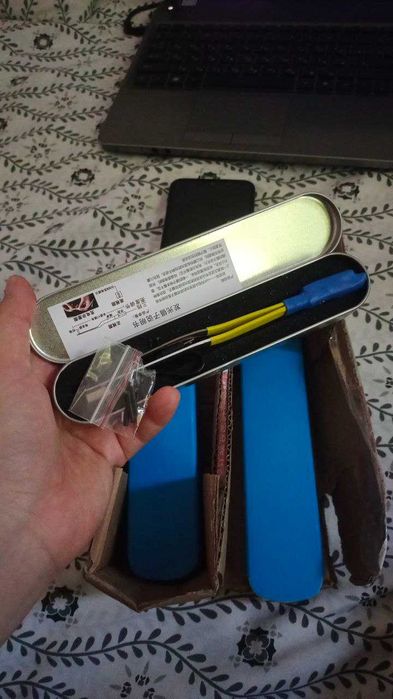 Пинцет с фонариком