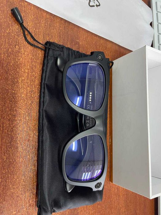 Продаются новые умные очки. Модель W600