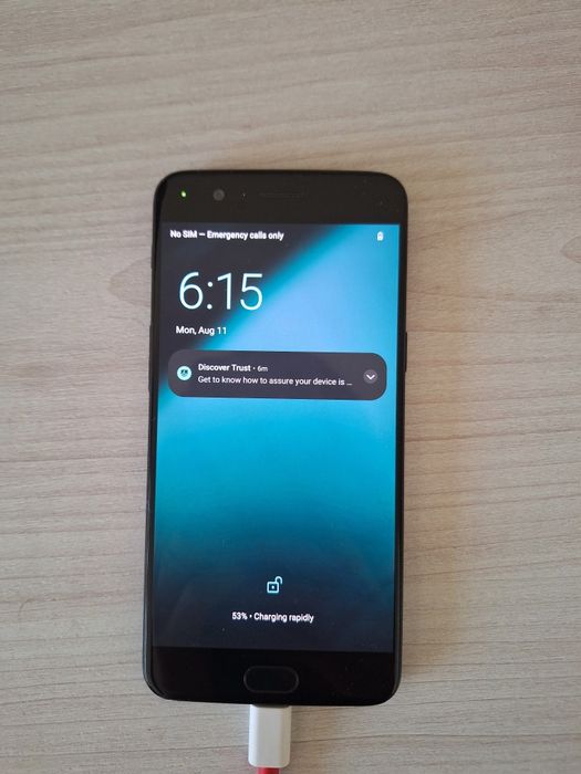 OnePlus 5 Dual SIM 128 GB 8 GB RAM