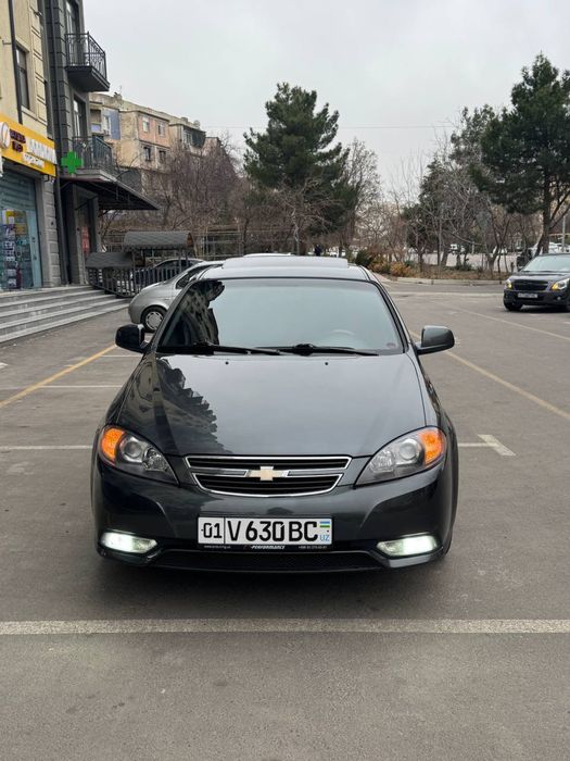 Sotiladi srocno arzon narxda