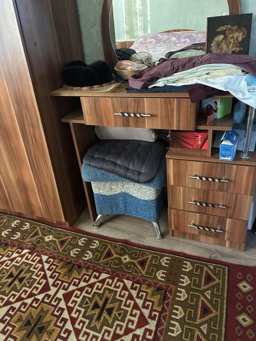 Продам спальный гарнитур