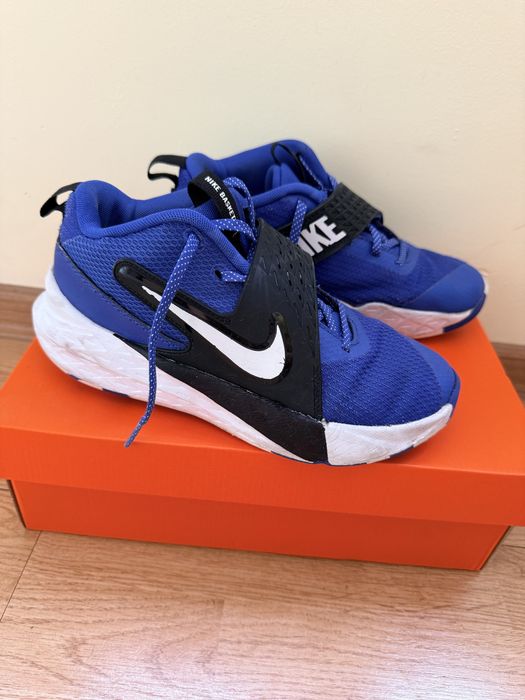 Маратонки Nike Basketball размер 37.5