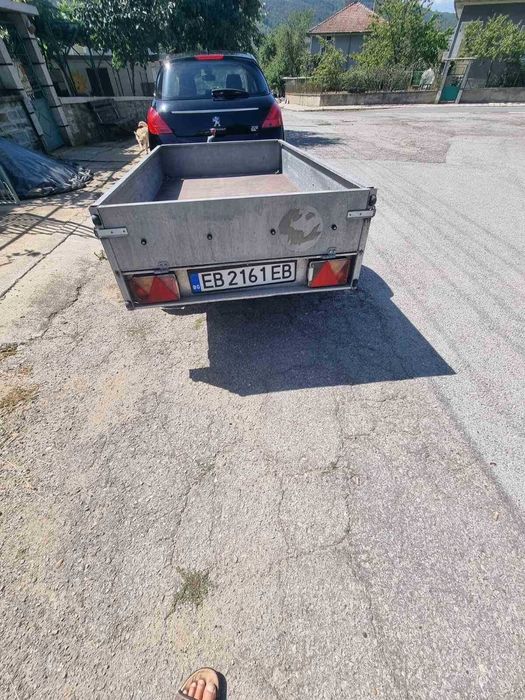 Ремарке за автомобил