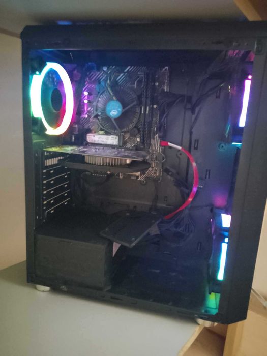 pc gaming aproape nou
Intel(R) Core(TM) i5-10400F, 32GB ram