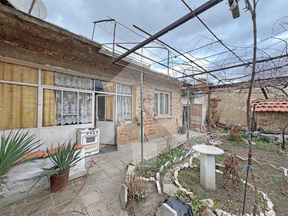 Продава се Къща в Нови пазар - 109 кв.м за 780 €/кв.м - Снимка #20