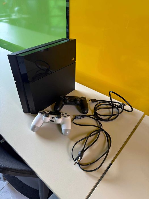 PS4 FAT 512GB  ideal holatda