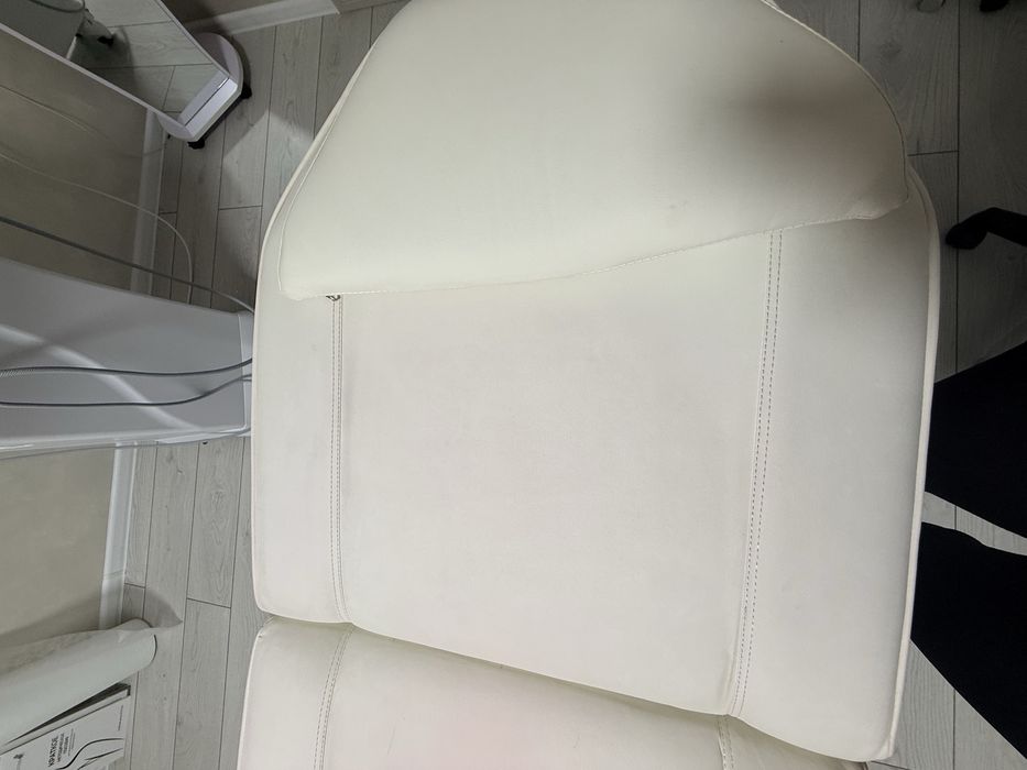 Продам классную кушетку 2 штуки