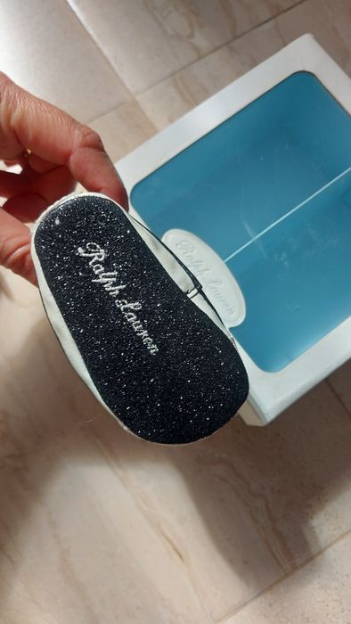 Бебешки обувки на марка  Ralph Lauren