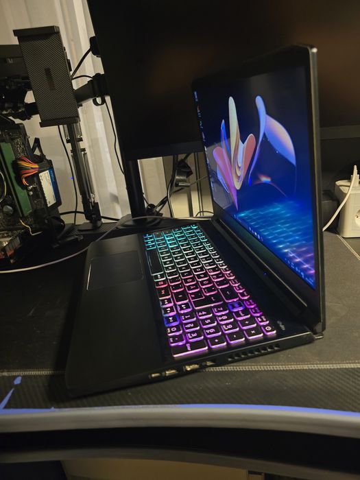 САМО ДНЕС!!! 380€ Acer Predator Triton 300 (PT315-52) | i5-10500H | RTX 2060 | 120Hz