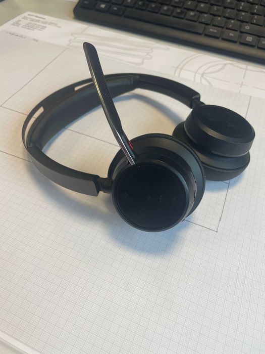 Casti Poly Voyager Focus 2