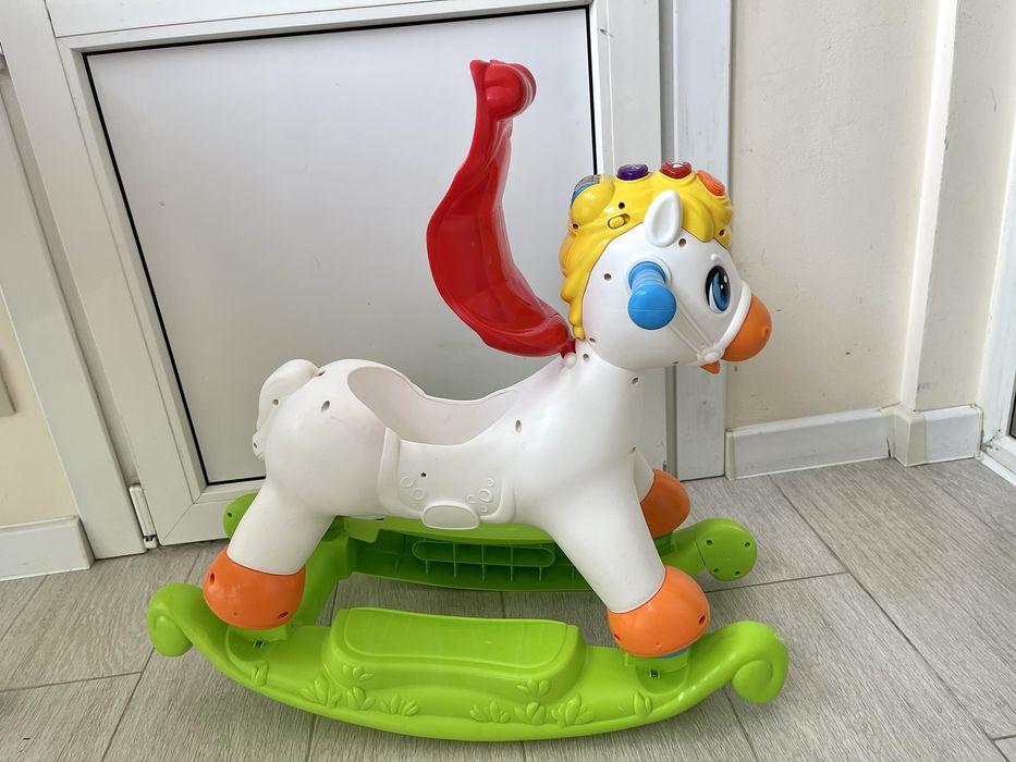 Лошадка качалка-каталка HOLA