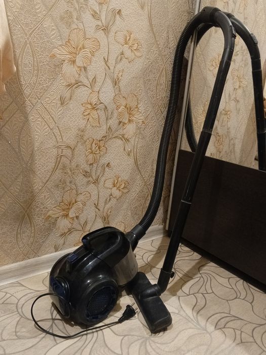 Продам пылесос LUME
