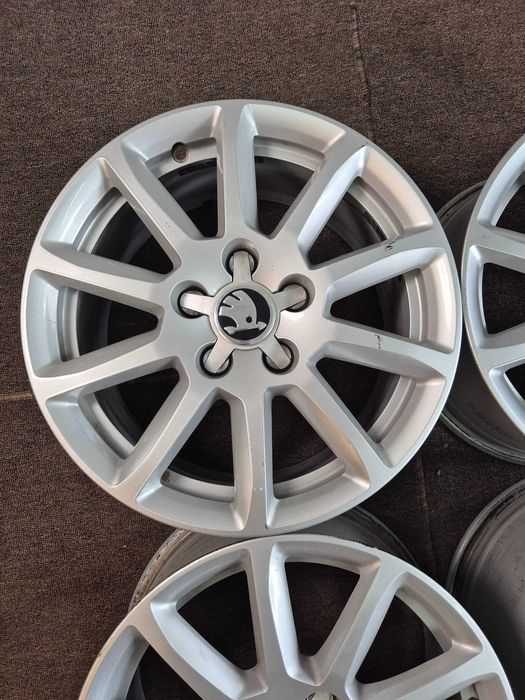 4 Jante Aliaj 5x112 16'' 7.5J ET 45 - OEM VW Golf Passat Touran Sharan Caddy T-ROC / Skoda Octavia Superb Karoq YETI