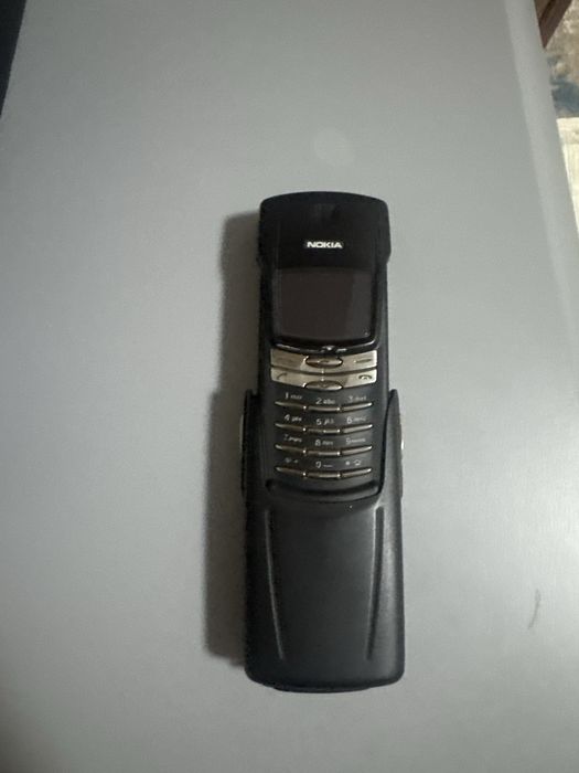 Nokia 8910 i с гарнтией