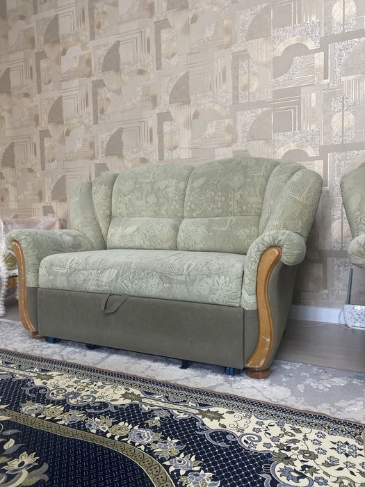 Диван    гостинный