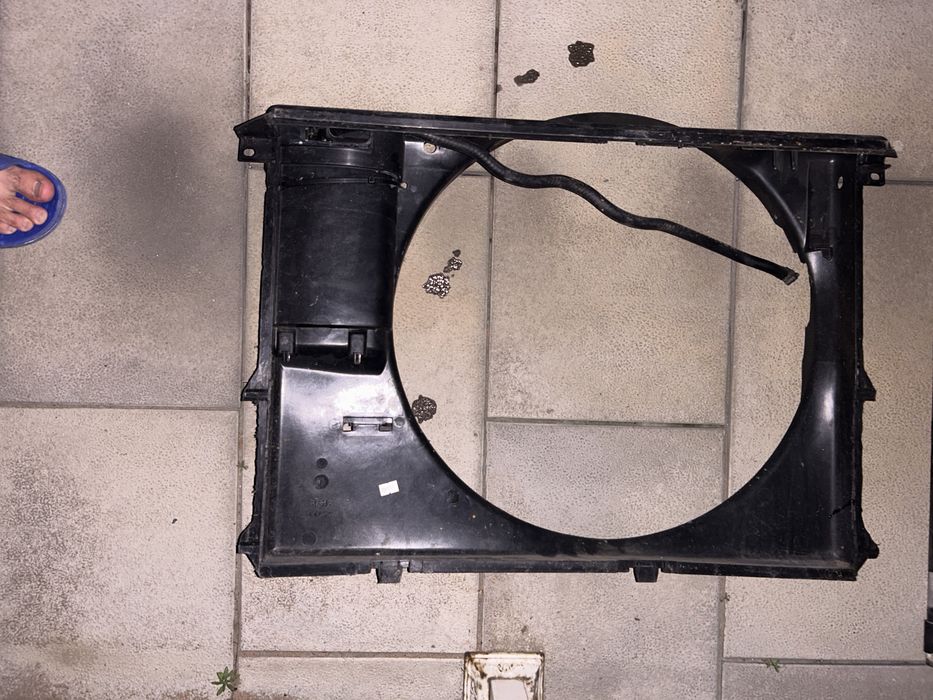 Продам дифузор от бмв е38. Е39