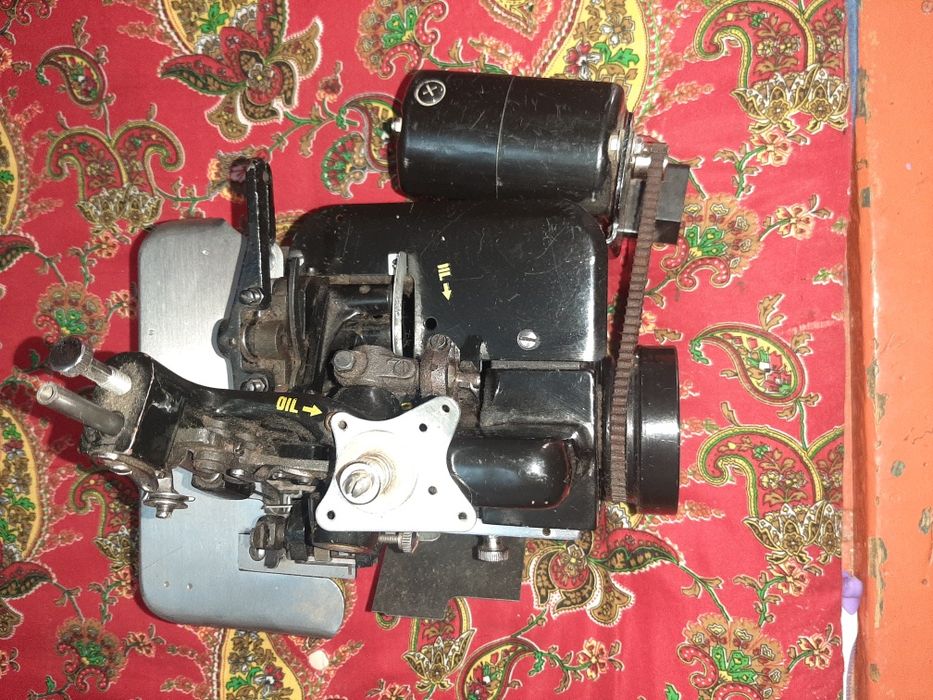 Оверлок срочно продаётся