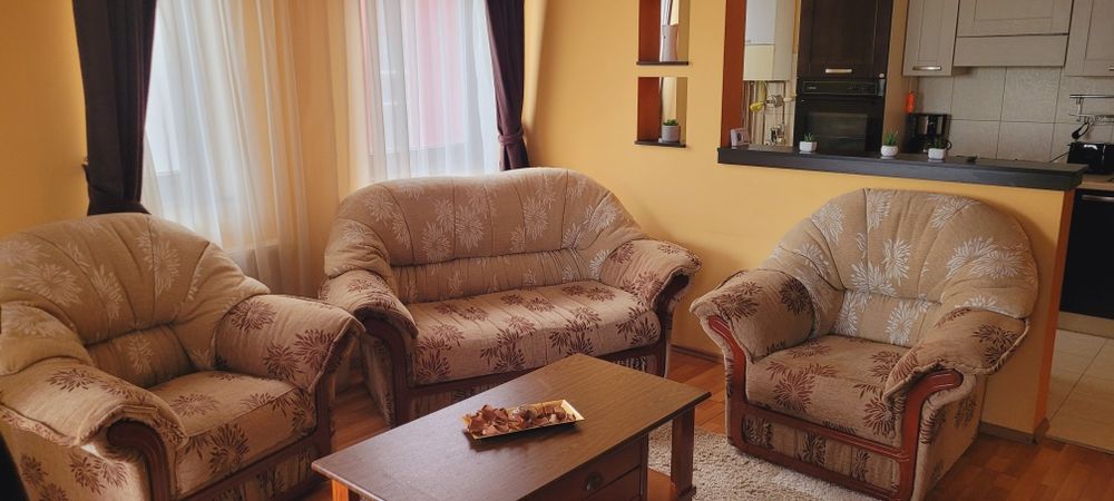 Închiriez apartament