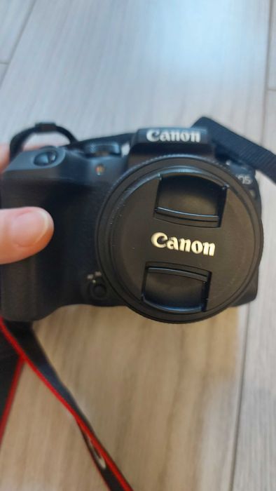 Canon eos r10 в отличном состоянии