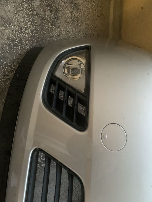 Предна броня и решетка за Ford Fiesta 2002 mk5