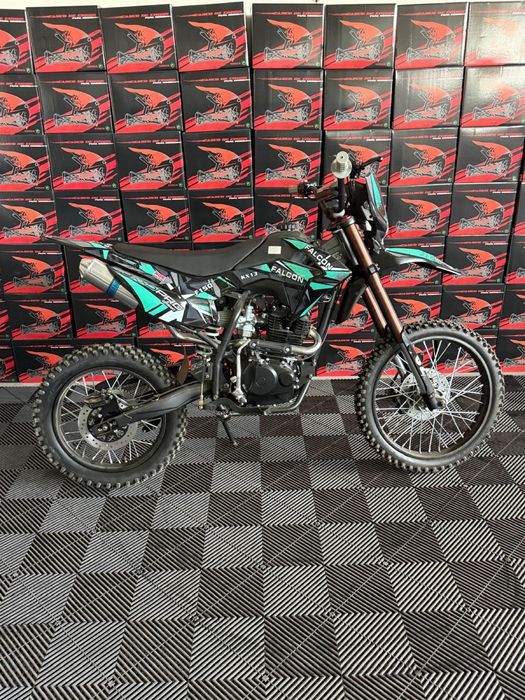 Moto cross dirt bike de 150cc kxd pro germany nou cu garantie si livrare
