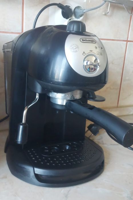 Expresor  cafea Breville și DeLonghi