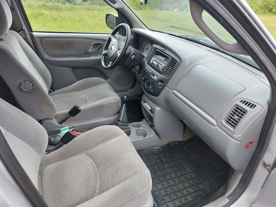Mazda Tribute  4x4 de vanzare