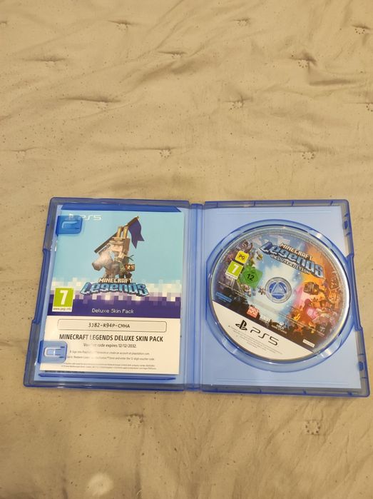 Продавам оригинална игра Minecraft legends deluxe edition  за PS5