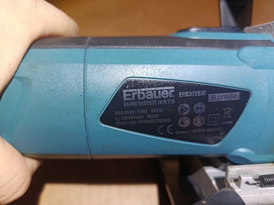 Masină de frezat dibluri plate biscuiti ERBAUER ERB372BIC