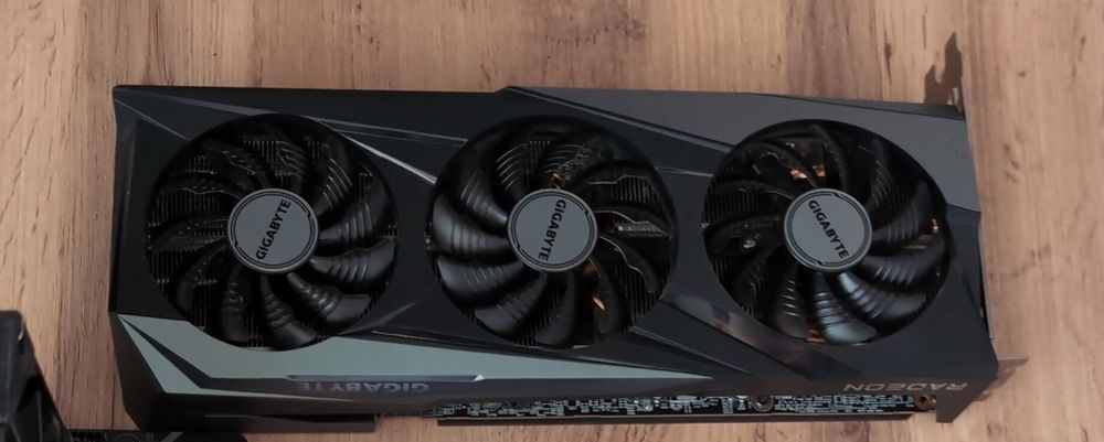 видеокарта RX 6650XT