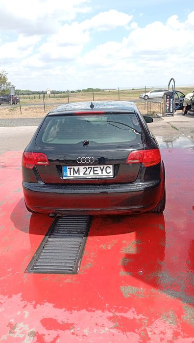 Vând schimb audi A3 19-105kp și wolvagen bora 19-116kp