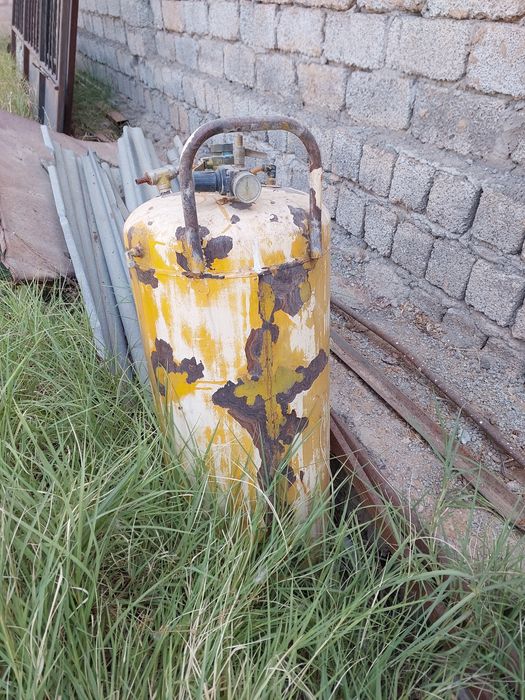 Автомойкага пена бочка сотилади срочно холати яхши