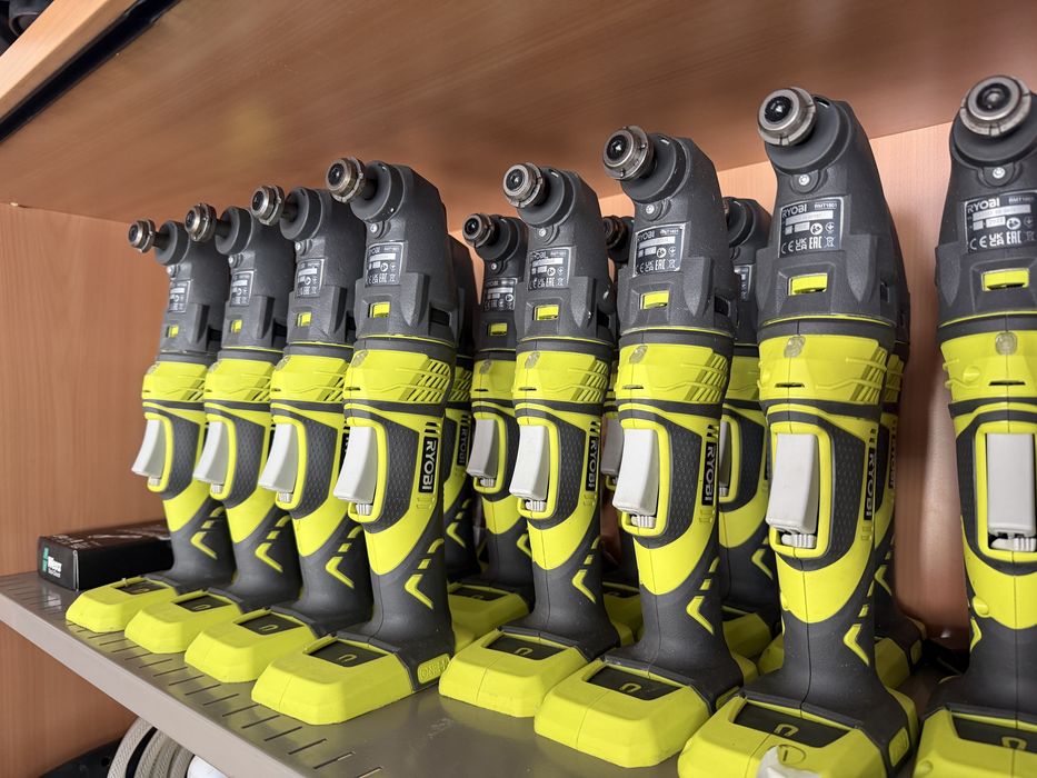 Ryobi Oscilant Multifuncțional electric 18V cu control de viteză