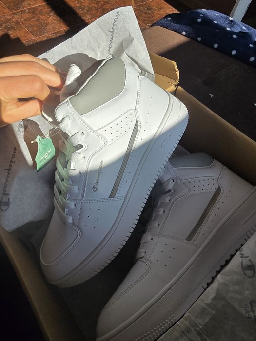 Champion бели обувки