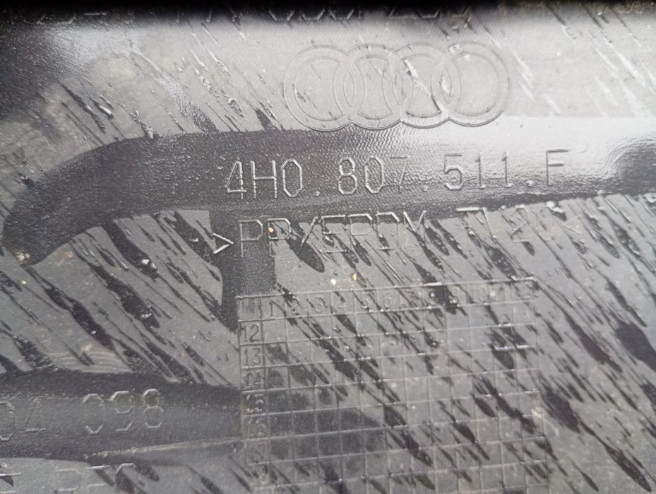 Bara spate audi a8 cod 4h0807511F