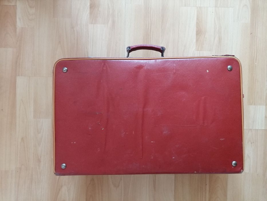 3 броя ретро куфара:2 винтидж от мукава, от соца+ 1 от изк. кожа