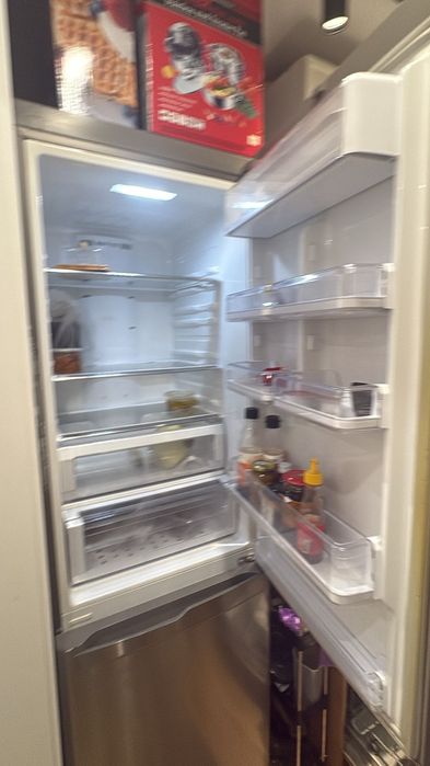 Продам холодильник