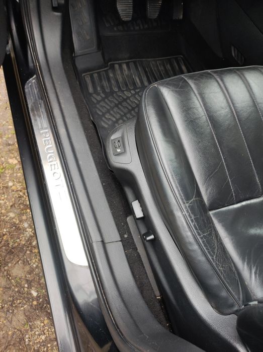 Vând s-au schimb Peugeot 407 an 2010 Facelift motor 2.0 hdi.Euro5