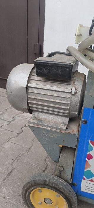 Доильная установка Зорька