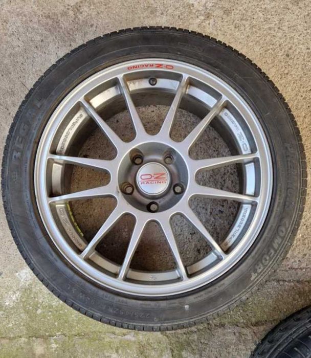 OZ Racing Superleggera - 8x17 / 5x112