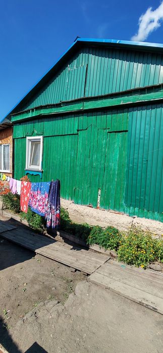Продам половину дома.Срочно!